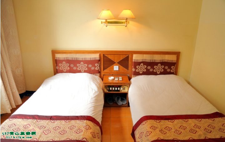 ��ɽ���Ŀ���վ�󴲷�